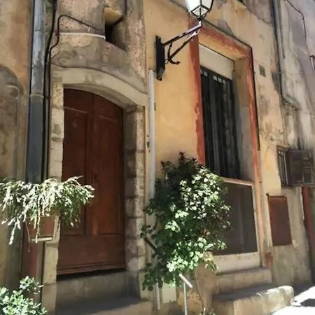 Apartmán Historic Penthouse, Steps To Villefranche-sur-Mer