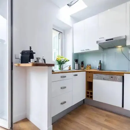 Historic Penthouse, Steps To Villefranche-sur-Mer