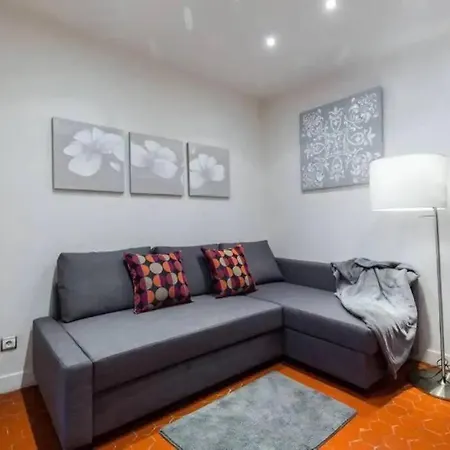 Appartamento Historic Penthouse, Steps To *